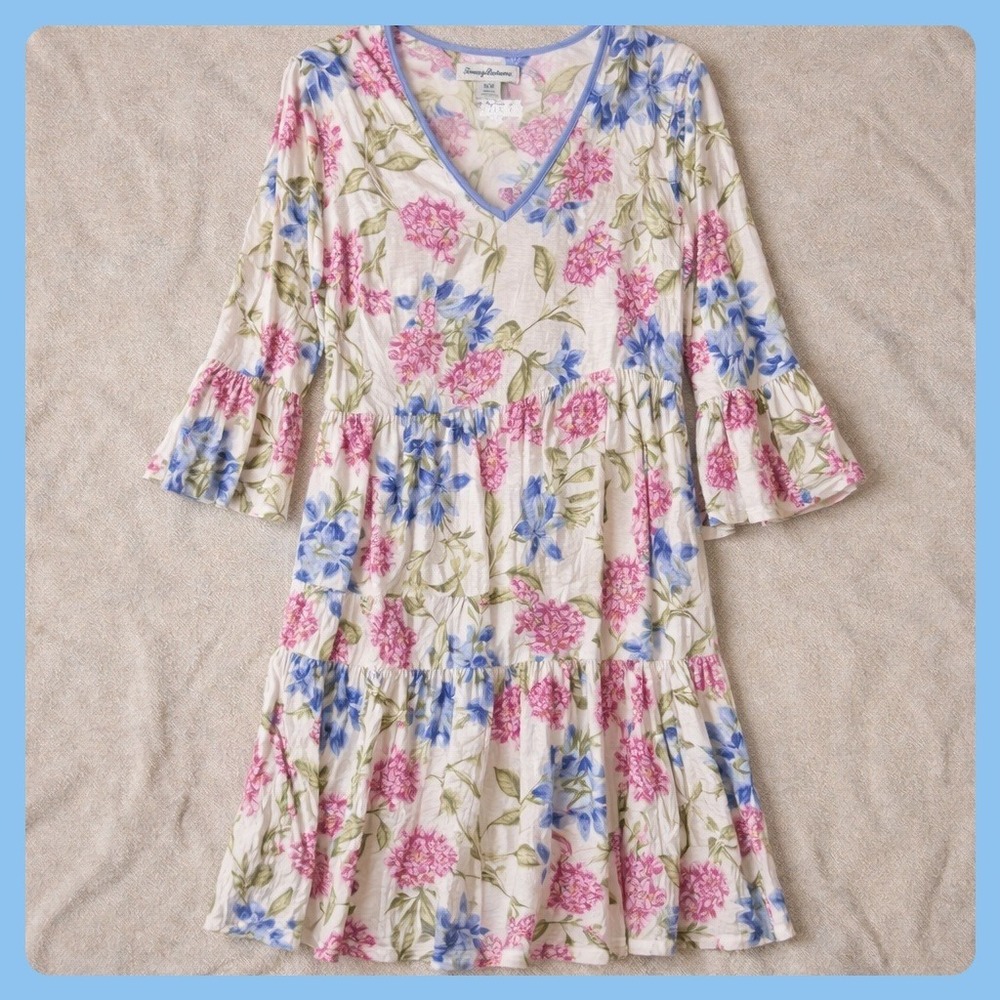 Tommy Bahama Floral Nightgown‎ Bell Sleeve V-Neck Medium